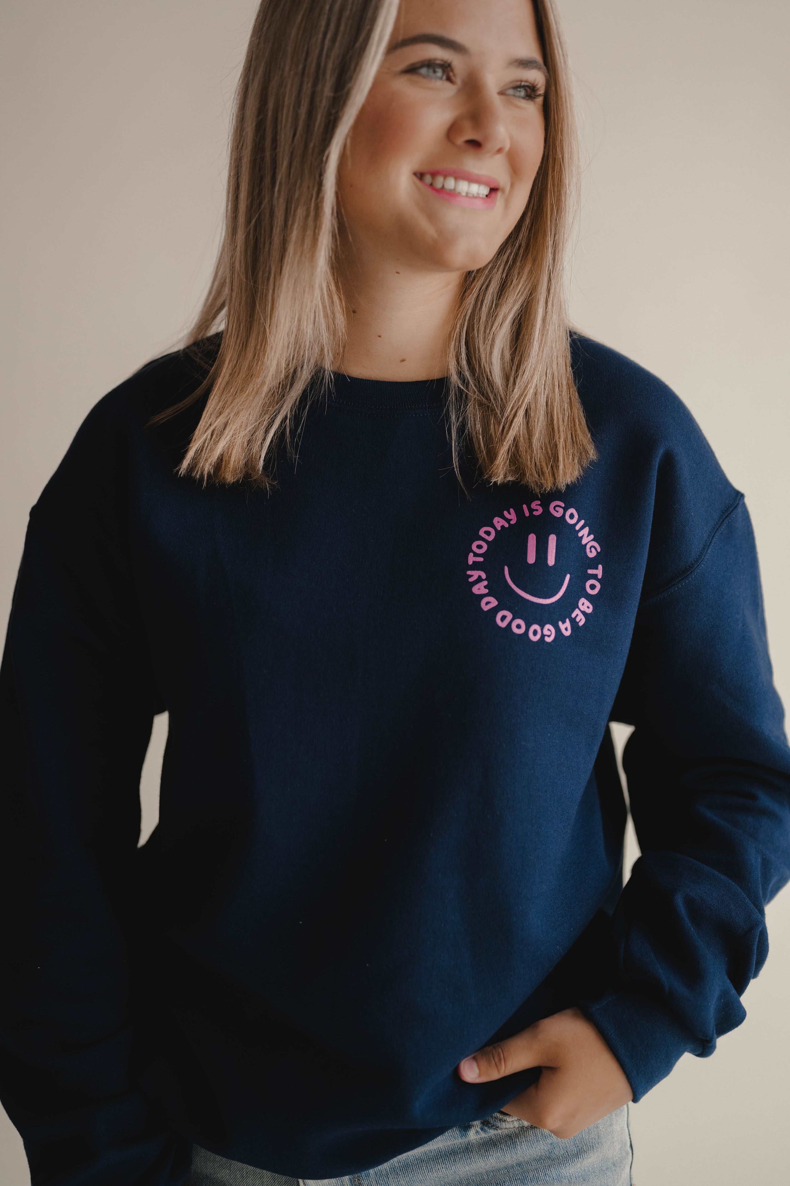 Good Day Pullover- Navy